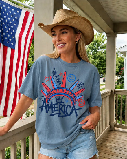 America Crown Graffiti T-shirt