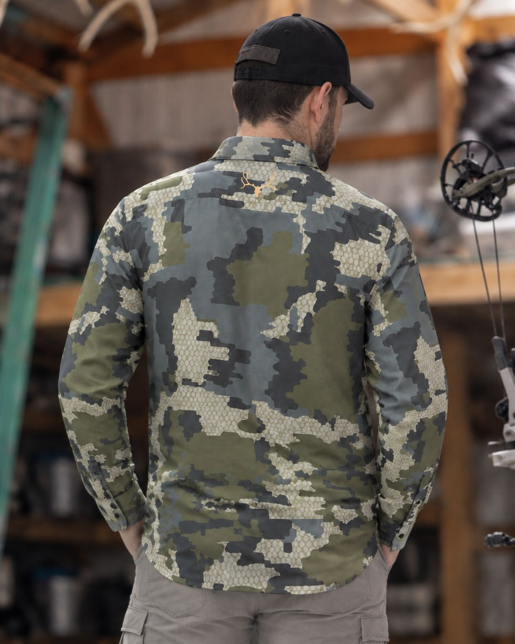 Deer Hunts Long-sleeve Button Up Shirt (5).jpg
